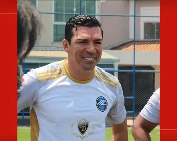 Ex-capitão da seleção, Lúcio é internado após sofrer queimaduras em casa