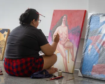 Exposição 'Identidade' transforma Teatro Deodoro em palco da diversidade artística