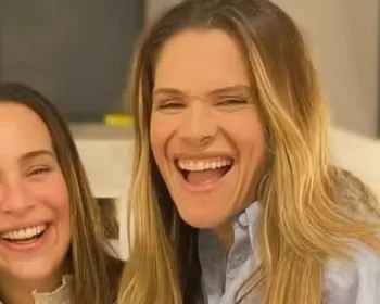 Gabriela conta que quase perdeu voo com Ingrid por mala com vibradores