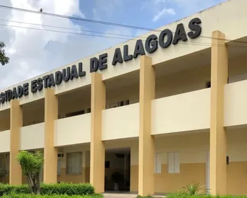 Governador Paulo Dantas anuncia concurso público para a Uneal