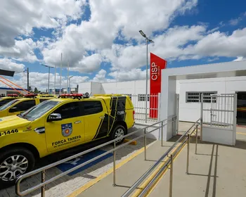 Homem é preso com arma de fogo e alega à polícia 'proteção pessoal'