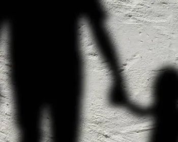 Homem é suspeito de estuprar filho de 4 anos diagnosticado com autismo