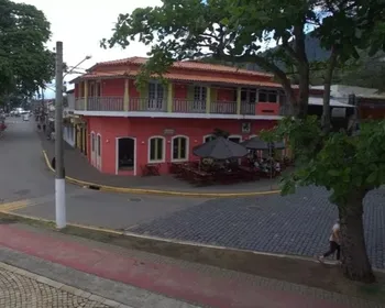 Homens que mataram barman espancado após “flerte” são condenados