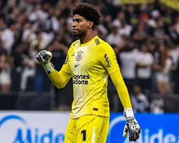Hugo Souza cobra atitude do Corinthians após empate na Sul-Americana
