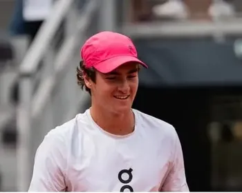 João Fonseca esboça reação, mas é eliminado na estreia do Masters 1000 de Roma