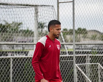 Lateral Weverton, sobre desempenho do CRB contra o Santos: 'Nosso time jogou muito bem'