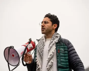 Palestino liberado da prisão nos EUA desafia Trump: “Não tenho medo”