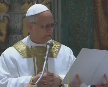 Papa Leão XIV diz esperar  que Igreja ilumine 'as noites escuras do mundo'