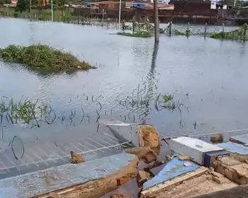 "Grande perigo": Inmet faz novo alerta para risco de deslizamentos e alagamentos em AL