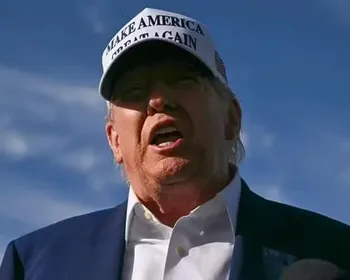 'Putin ficou louco', diz Trump após ataque da Rússia à Ucrânia
