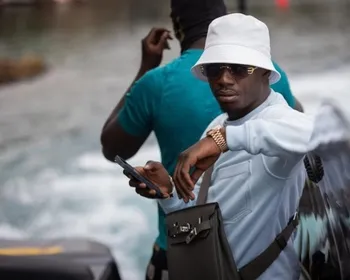 Rapper premiado morre horas antes de subir a palco para show