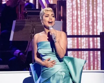 Saiba por que os fãs de Lady Gaga são chamados de Little Monsters