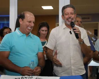 Teotônio Vilela inaugura hospital modernizado com apoio de Arthur Lira