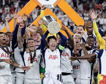 Título do Tottenham é mais um dos longos jejuns quebrados