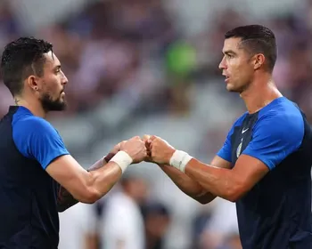Alex Telles revela mensagem a Cristiano Ronaldo