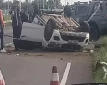 Vídeo: Capotamento no Trevo do Polo deixa dois mortos e dois feridos