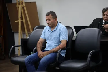 
			
				Acusado de matar farmacêutica a pedradas na frente do filho é condenado a 27 anos de reclusão
			
			