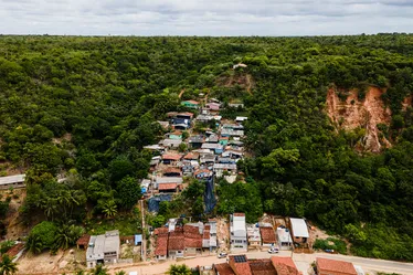 
			
				Após fortes chuvas, casas em situação de risco são vistoriadas em Coqueiro Seco
			
			