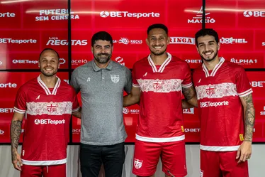 
			
				Ari Barros fala sobre contratações do CRB, com a janela fechando nesta sexta
			
			