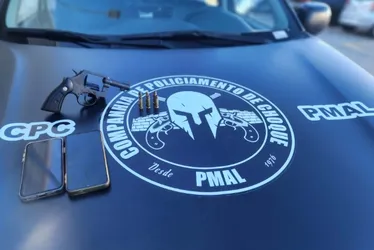 
			
				Arma e quase 3 kg de maconha são apreendidos em ações da PM
			
			