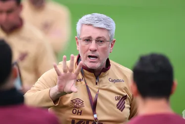
			
				Athletico-PR supera Athletic na estreia de Odair Hellmann e volta a vencer pela Série B
			
			