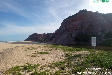 
			
				Biota divulga imagens de placas e rebate fala de Carlinhos Maia sobre ausência de sinalização
			
			