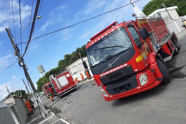
			
				Bombeiros são acionados para conter vazamento de gás em supermercado na Serraria
			
			