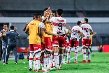 
			
				CRB arranca empate com o Cuiabá e assume o 5º lugar na Série B: 1 a 1
			
			