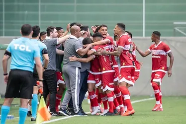 
			
				O Que é o Barroquismo? Entenda o Modelo de Jogo que Transformou o CRB
			
			