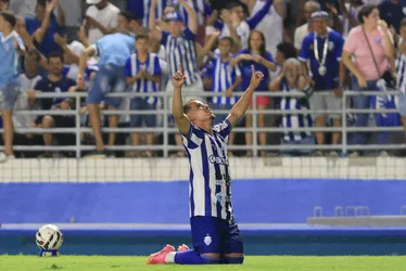 
			
				CSA absoluto! Azulão bate Maringá de virada no Rei Pelé: 3 x 2
			
			