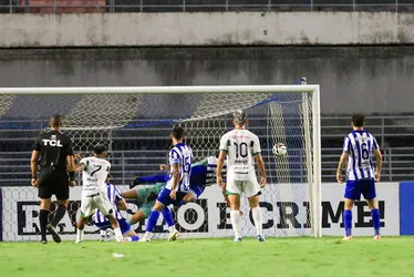 
			
				CSA absoluto! Azulão bate Maringá de virada no Rei Pelé: 3 x 2
			
			