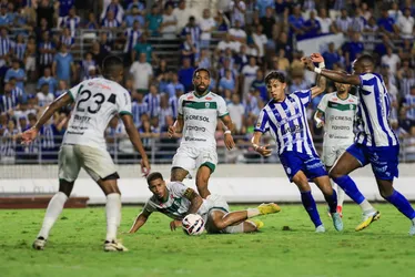 
			
				CSA absoluto! Azulão bate Maringá de virada no Rei Pelé: 3 x 2
			
			