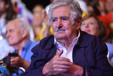 
			
				Câncer de esôfago: entenda causa da morte de Pepe Mujica
			
			