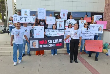 
			
				Caso Elizabeth: ex-marido que matou vítima a tiros em via pública no Jacintinho vai a júri
			
			