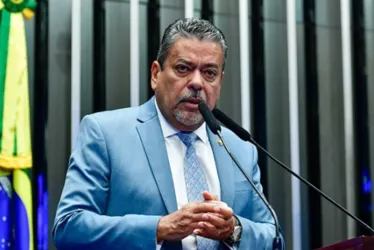 
			
				Com Virginia, senadores discutem na CPI das Bets: “Quem manda sou eu”
			
			