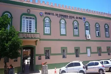 
			
				Comando Geral da PM de AL proíbe deslocamento de policiais de outros Estados em motos
			
			