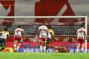 <br /> <br />De volta ao G4! CRB vence Criciúma dentro de casa e retorna a zona de classificação<br /><br />