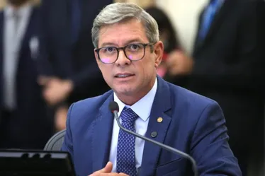 
			
				Deputado cobra canais presenciais para devolução de valores desviados do INSS
			
			