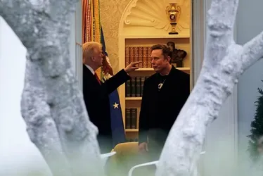 
			
				Do namoro ao divórcio: como relação entre Musk e Trump esfriou
			
			