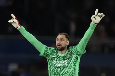 
			
				Donnarumma comenta evolução do PSG sem Mbappé
			
			