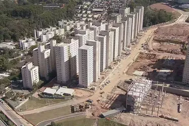 
			
				Elevador despenca do 17º andar e mata 3 em obra de condomínio
			
			