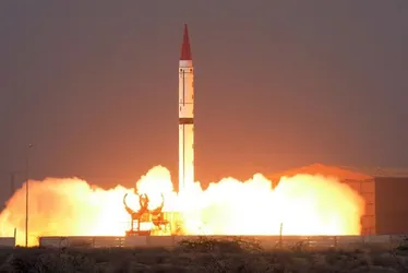 
			
				Em conflito, Índia e Paquistão são potências nucleares: conheça o arsenal
			
			