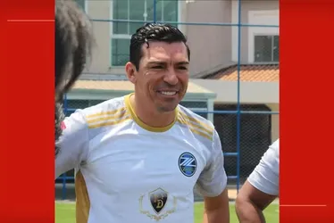 
			
				Ex-capitão da seleção, Lúcio é internado após sofrer queimaduras em casa
			
			