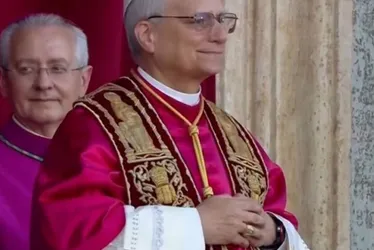
			
				Famosos celebram escolha do papa Leão XIV: “Deus abençoe”
			
			