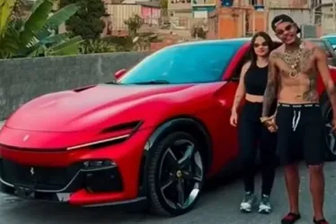 
			
				Ferrari de Neymar: Modelo tem dois anos de fila de espera e polêmica da marca
			
			