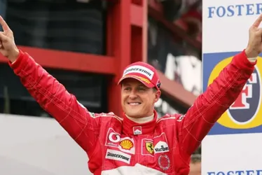 
			
				Ferrari de Schumacher é vendida em leilão; Veja valores:
			
			