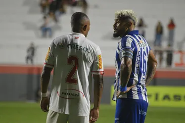 
			
				Fora de casa, CSA fica no empate com o Tombense, em duelo pela Série C: 0 a 0
			
			