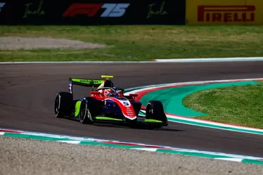 
			
				GP da Emilia-Romagna: Rafael Câmara conquista pole e bate recorde na Fórmula 3
			
			