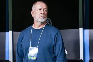 
			
				Grêmio libera Mano Menezes após morte de familiares em acidente
			
			