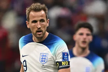 
			
				Harry Kane encerra jejum de 16 anos e levanta primeiro título da carreira
			
			